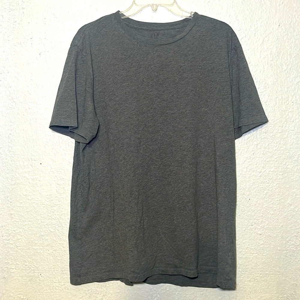 Gap gray men’s t shirt size large